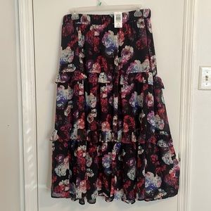 NWT Torrid tiered maxi skirt size 1